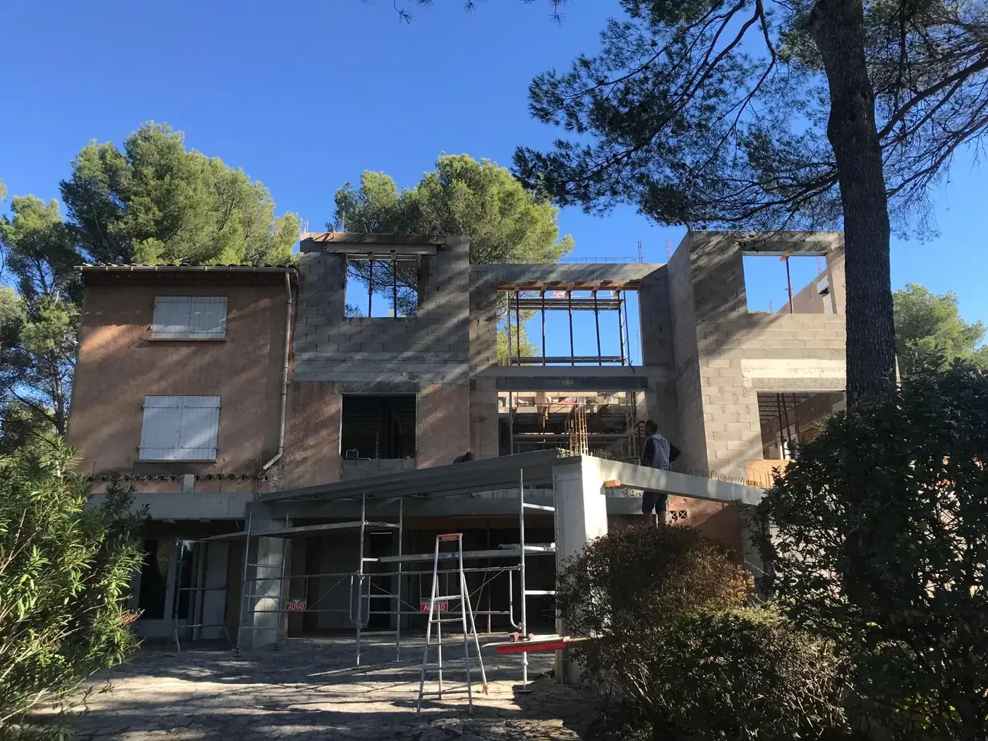 Extension — état initial — extension et rénovation à Bouc-Bel-Air (13)